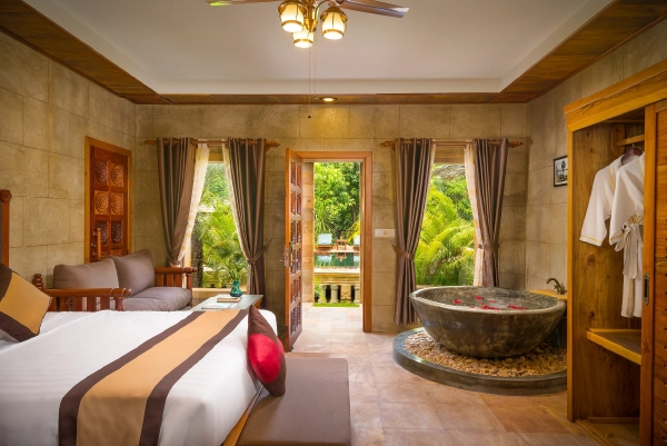 Karma Bayon room